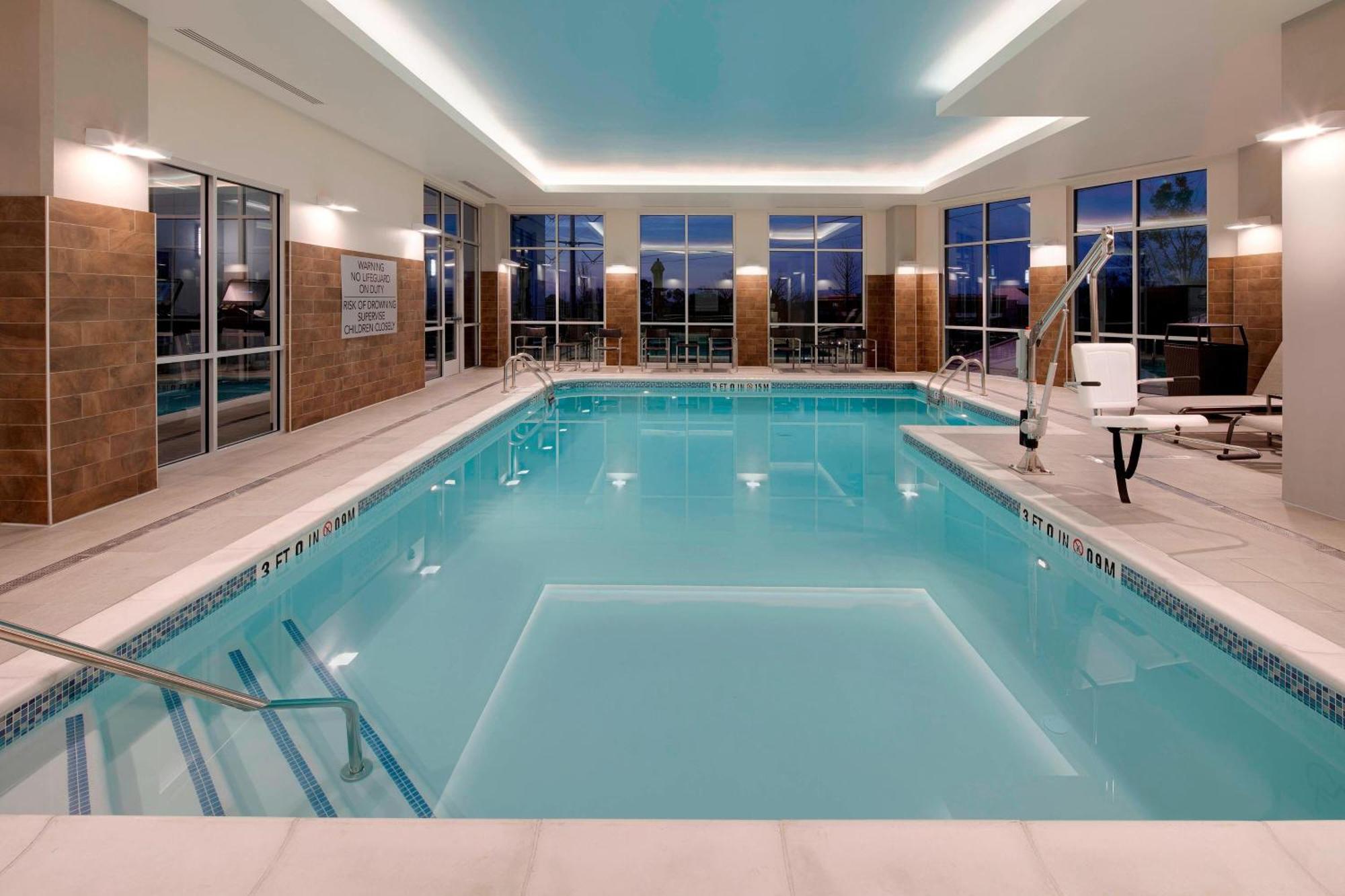 Courtyard By Marriott Atlanta Vinings/Galleria Smyrna Extérieur photo